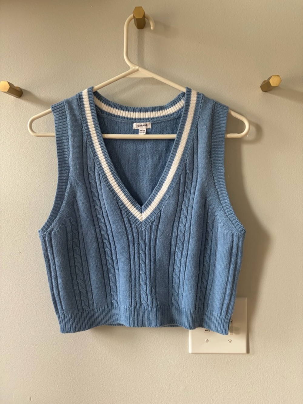 Garage Cable Knit Cropped V-Neck Sweater Vest with White Trim - XS